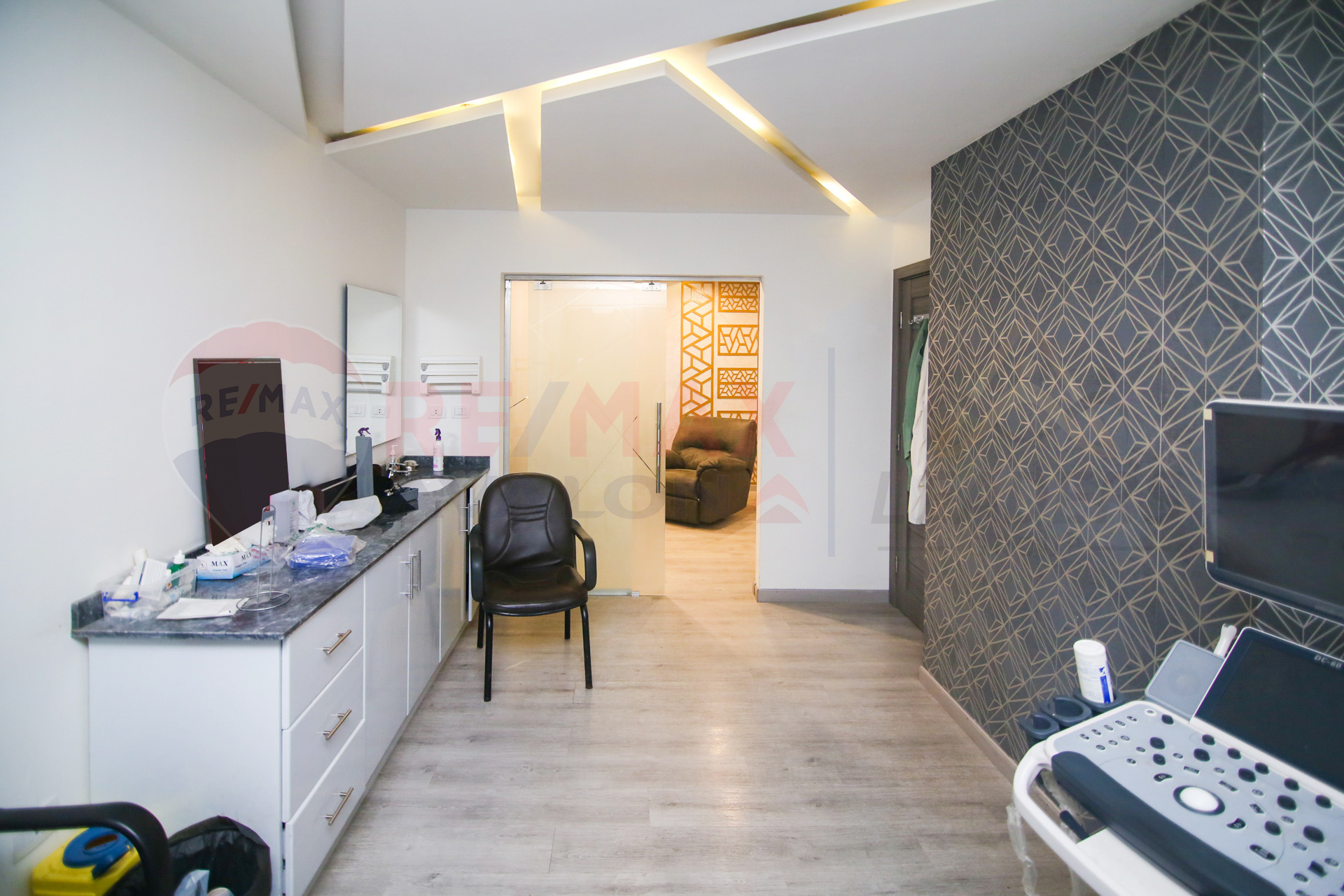 Administrative apartment for sale 185 m Smouha (Fawzy Moaz St. - Brand Building)