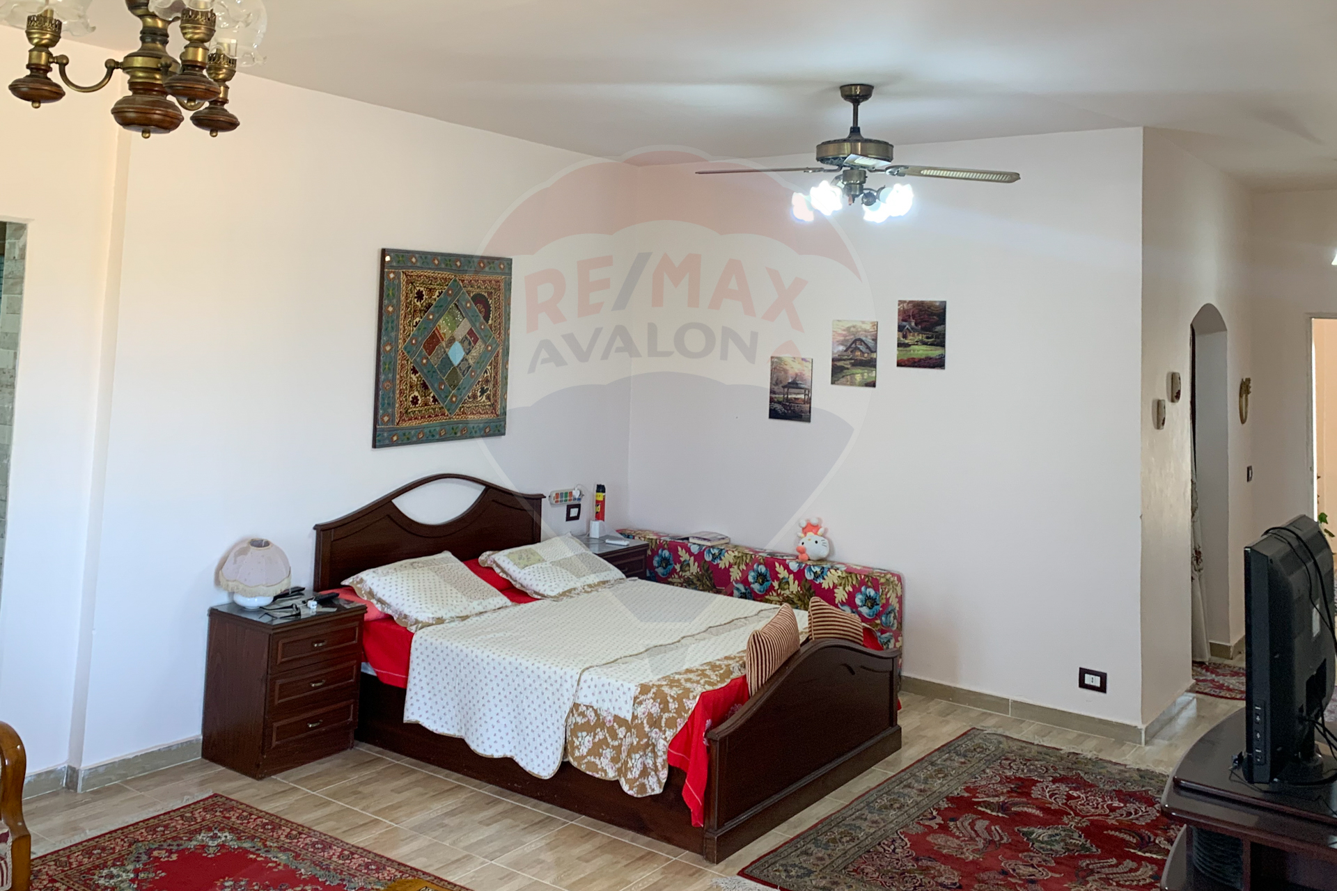 Registered villa with blue contract for sale 1,008 m king Mariout (El-Kafoury Main road)