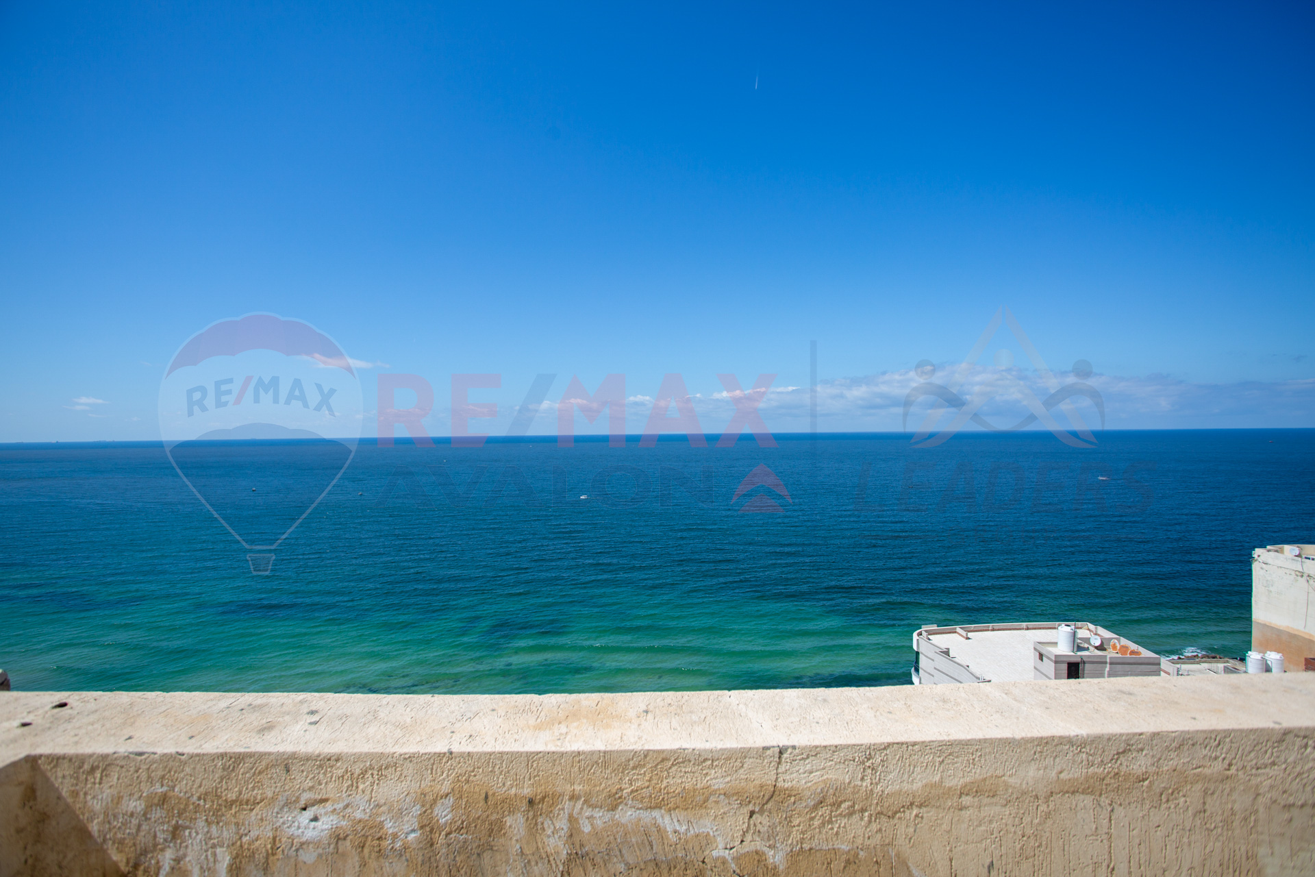 Apartment for sale 600 m Camp Caesar (branching from the sea)