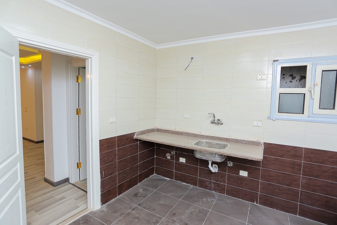 Apartment for sale 185m El-Azarita (Near to Tram station.)