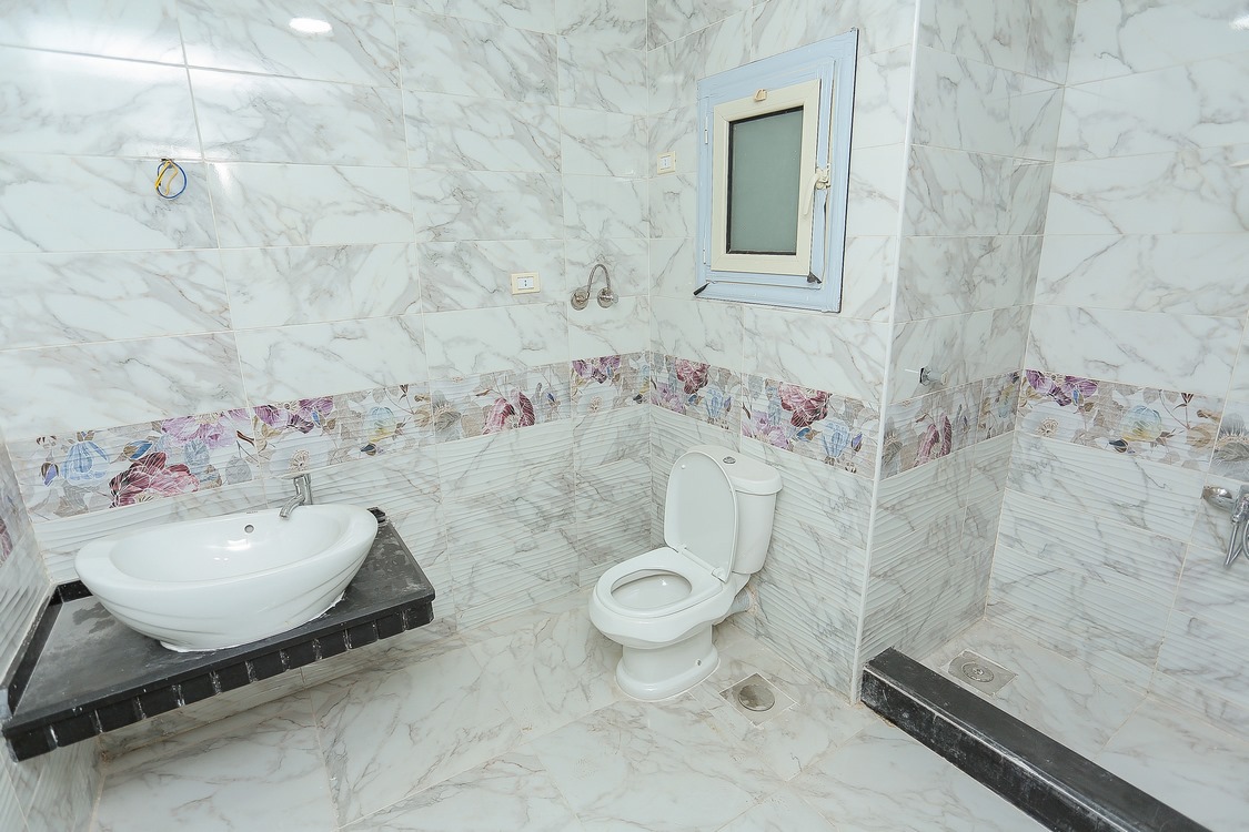 Apartment for sale 185m El-Azarita (Near to Tram station.)