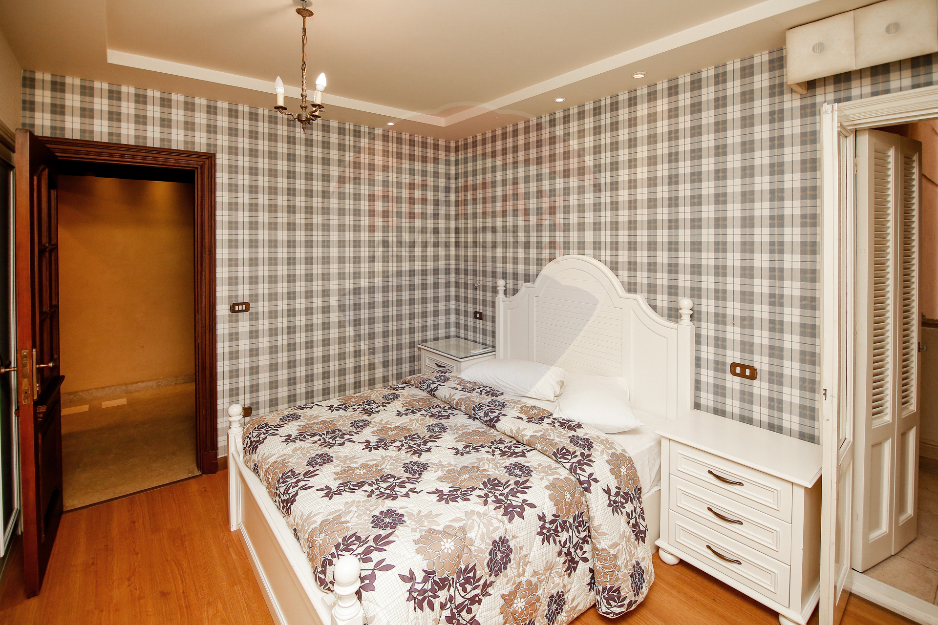 Apartment for sale 365 m Al-Saraya ( directly on the sea )