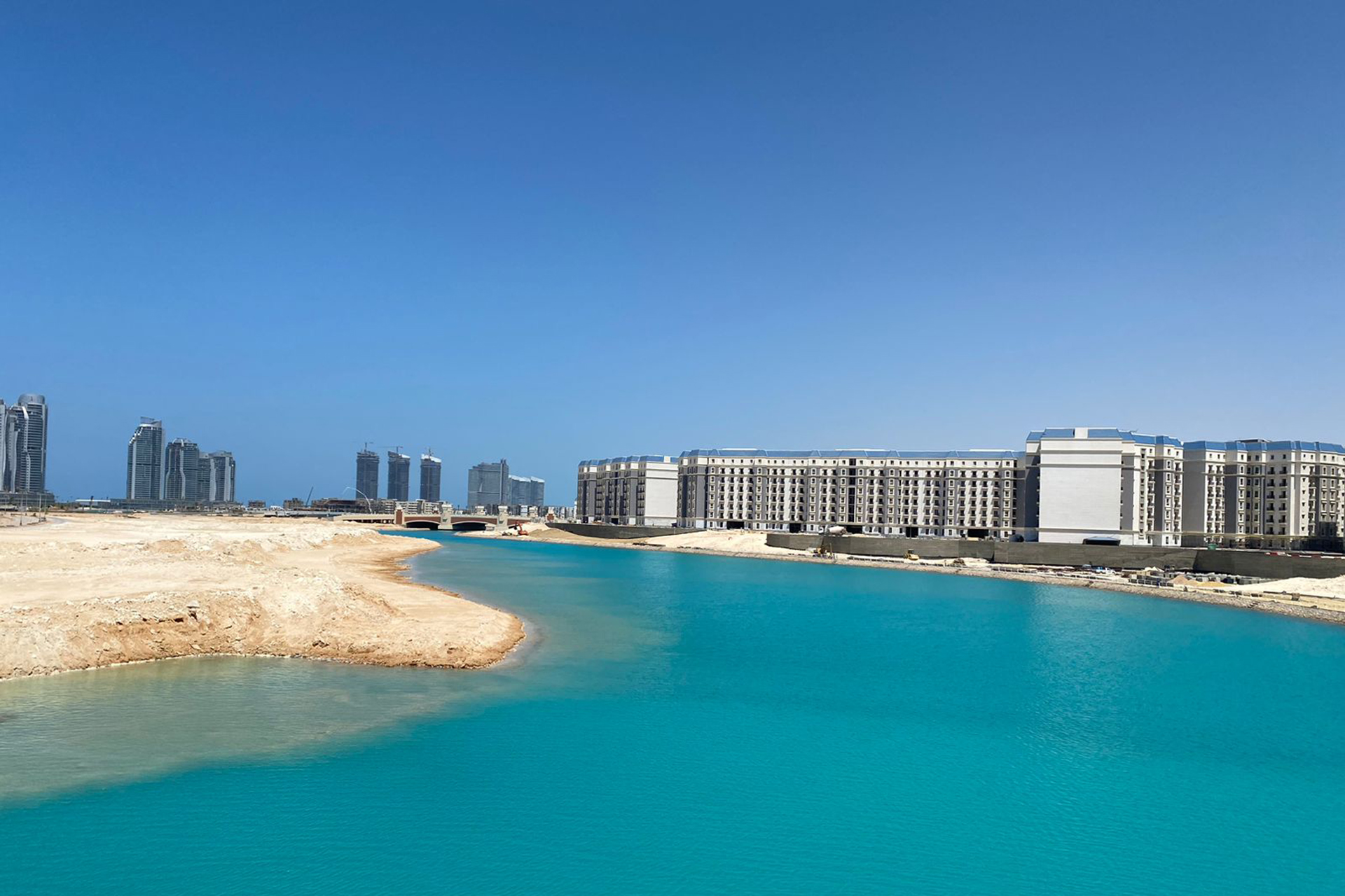 شاليه للبيع (الحي اللاتيني - العلمين الجديدة) 137 م