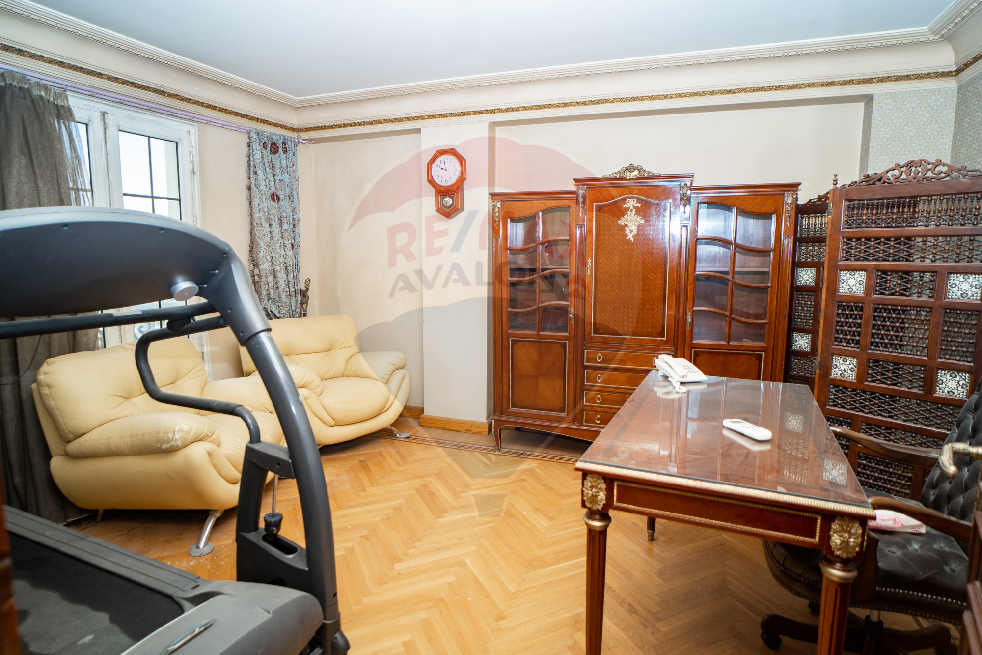 شقة للبيع 636م سموحة (ش البرت الاول - عمارات البارون)