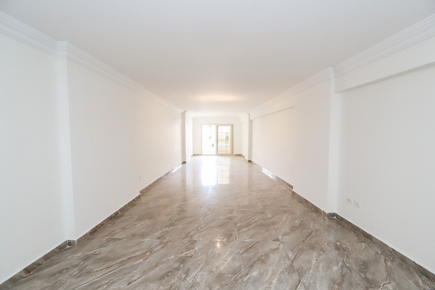 Apartment for Rent 200m Roushdi (Tram St)