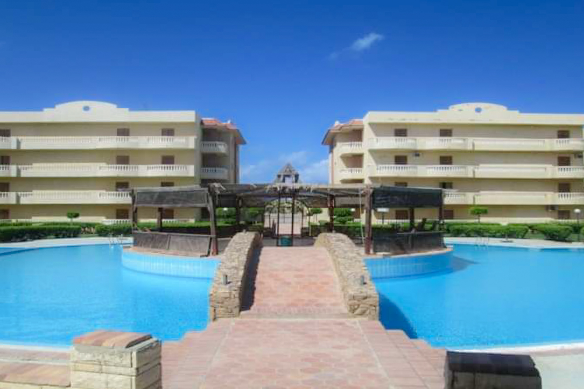 Chalet for sale (Marseille Resort) 80 m - 850,000 EGP