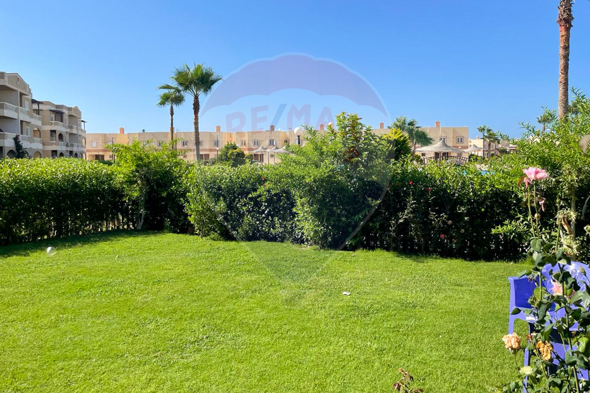 Chalet + garden for sale North coast (Marseille Beach 2) 155 m