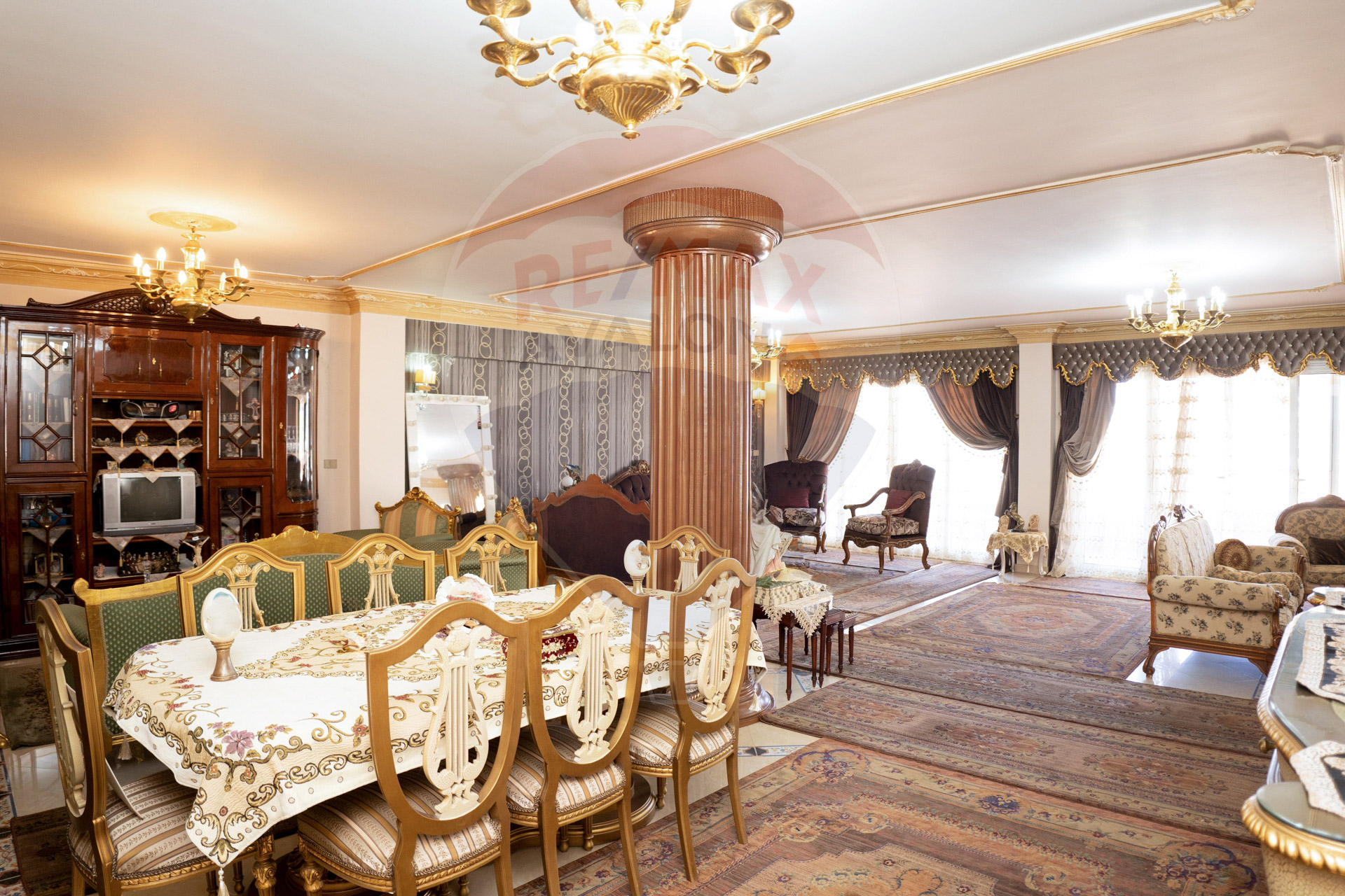 Apartment for sale 400 m Fleming (Al-Fath St. - directly on the tram)