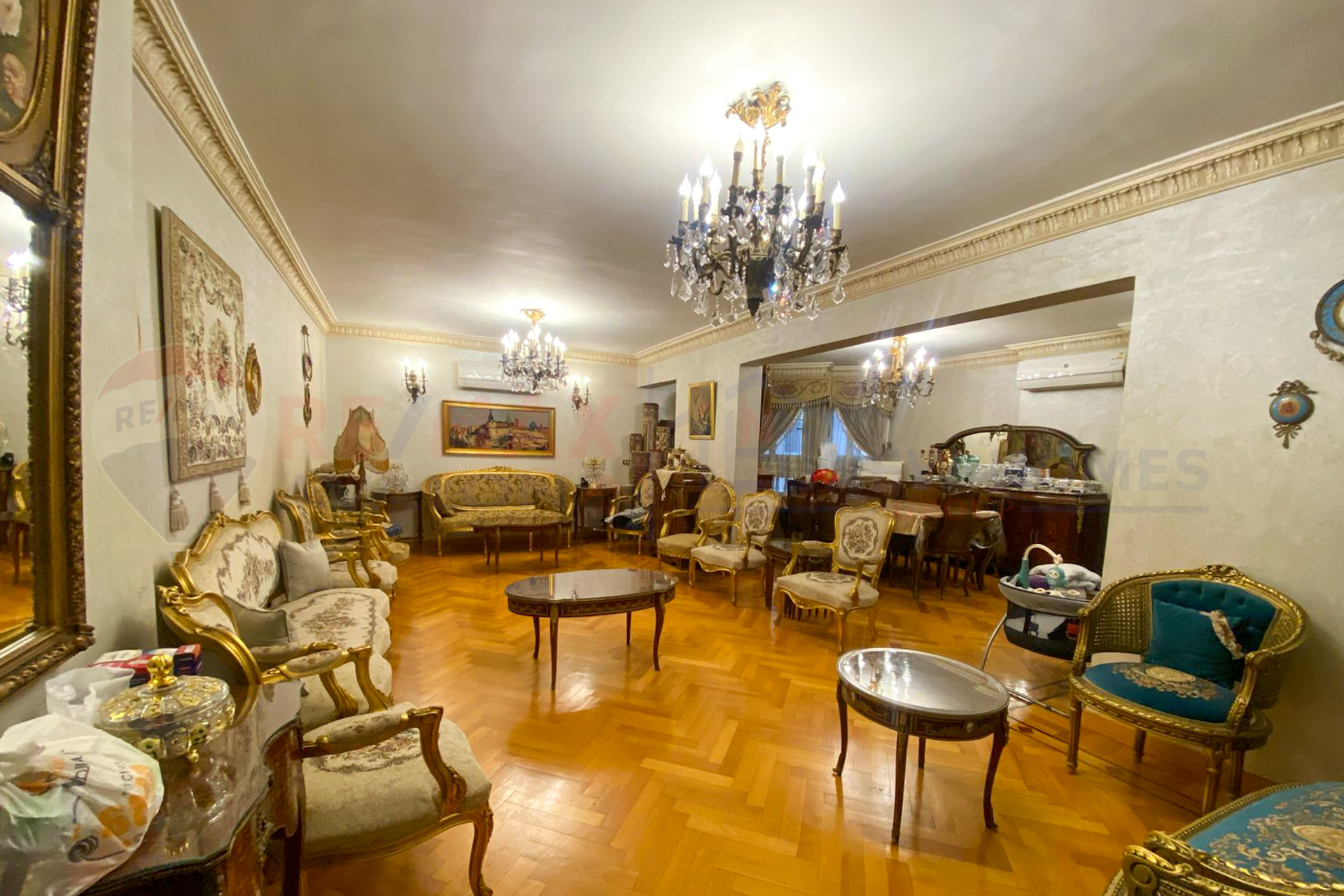 شقة للبيع 150 م ستانلي (خطوات من الترام)