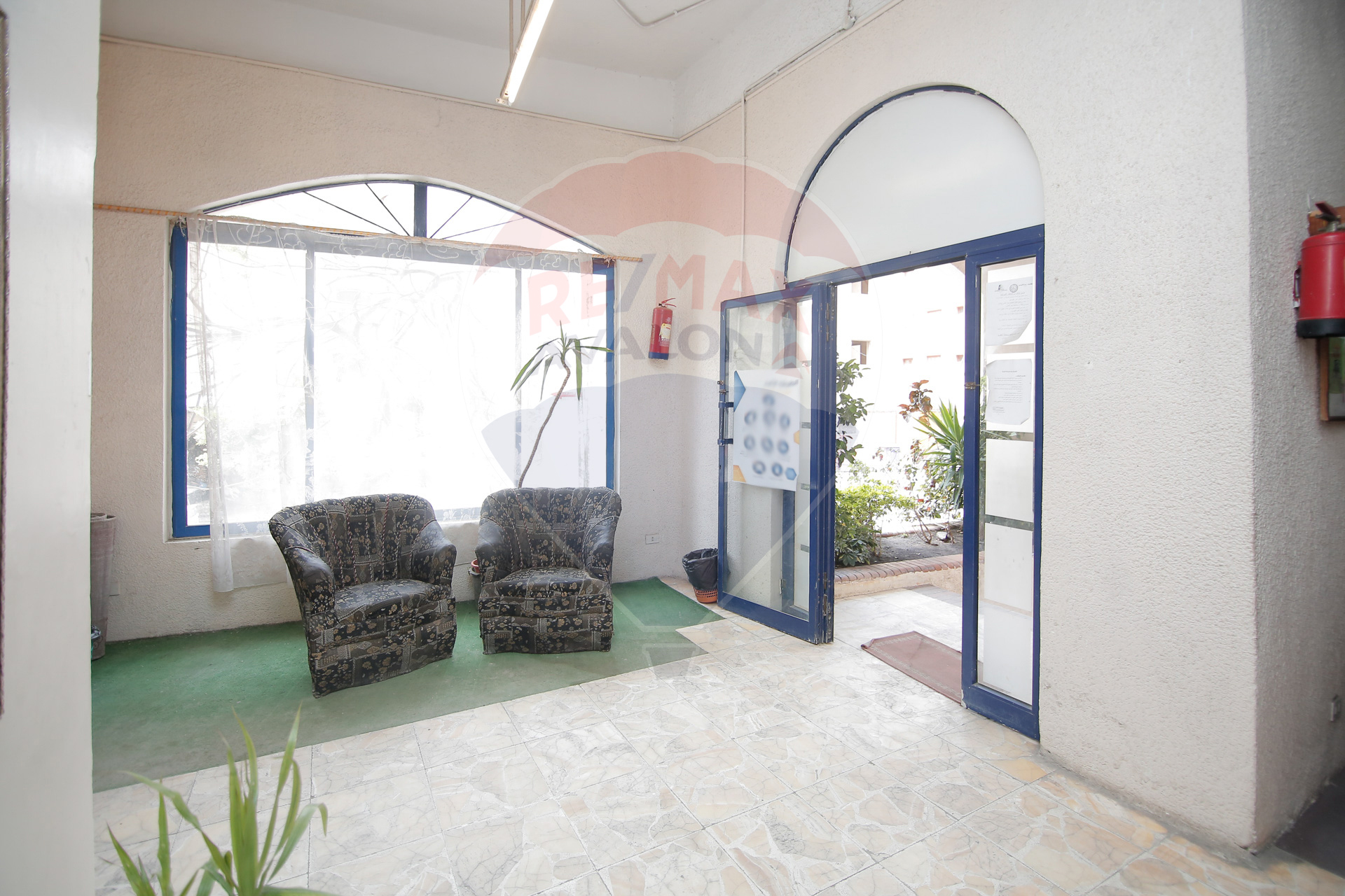 Administrative Unit For Rent 250 m Elmontaza (In Front of Elmontaza Palace)
