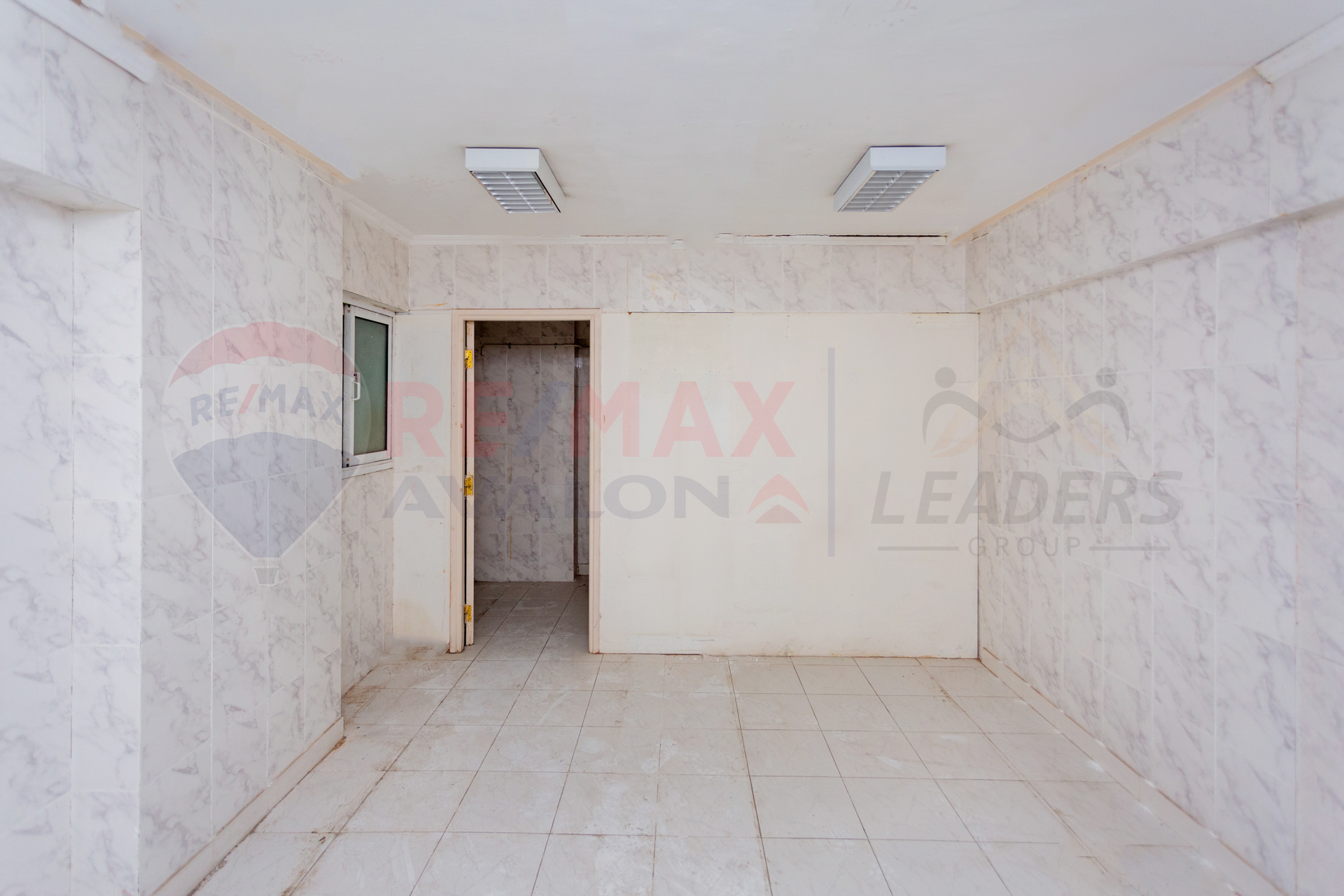 Apartment for sale 280 m Zizinia (directly on the sea)