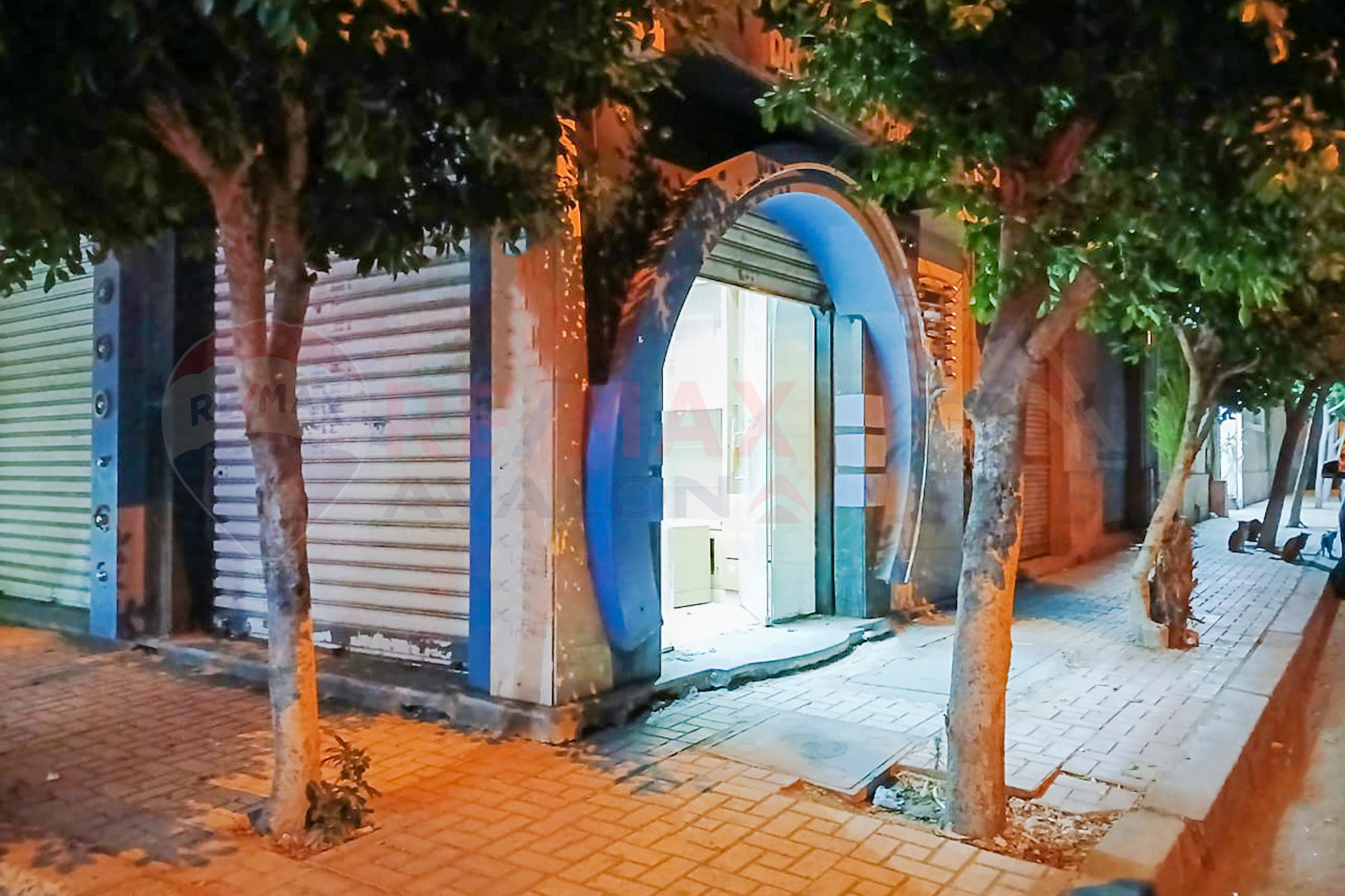 Pharmacy for sale 42 m Sultan Hussein (Latin Quarter)