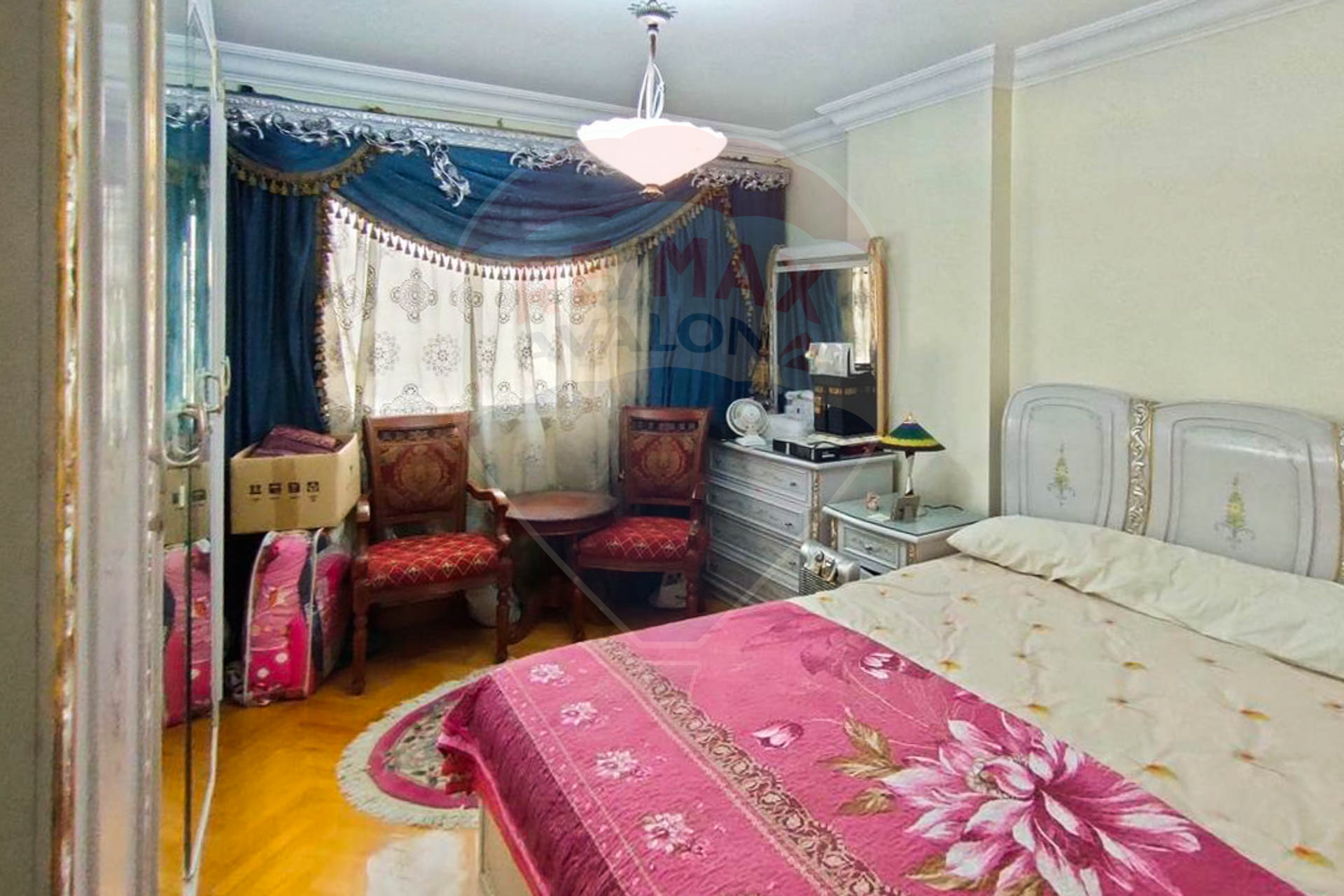 شقة للبيع 215 م سموحة (سوليك بيتك في النادي - عمارة براند)