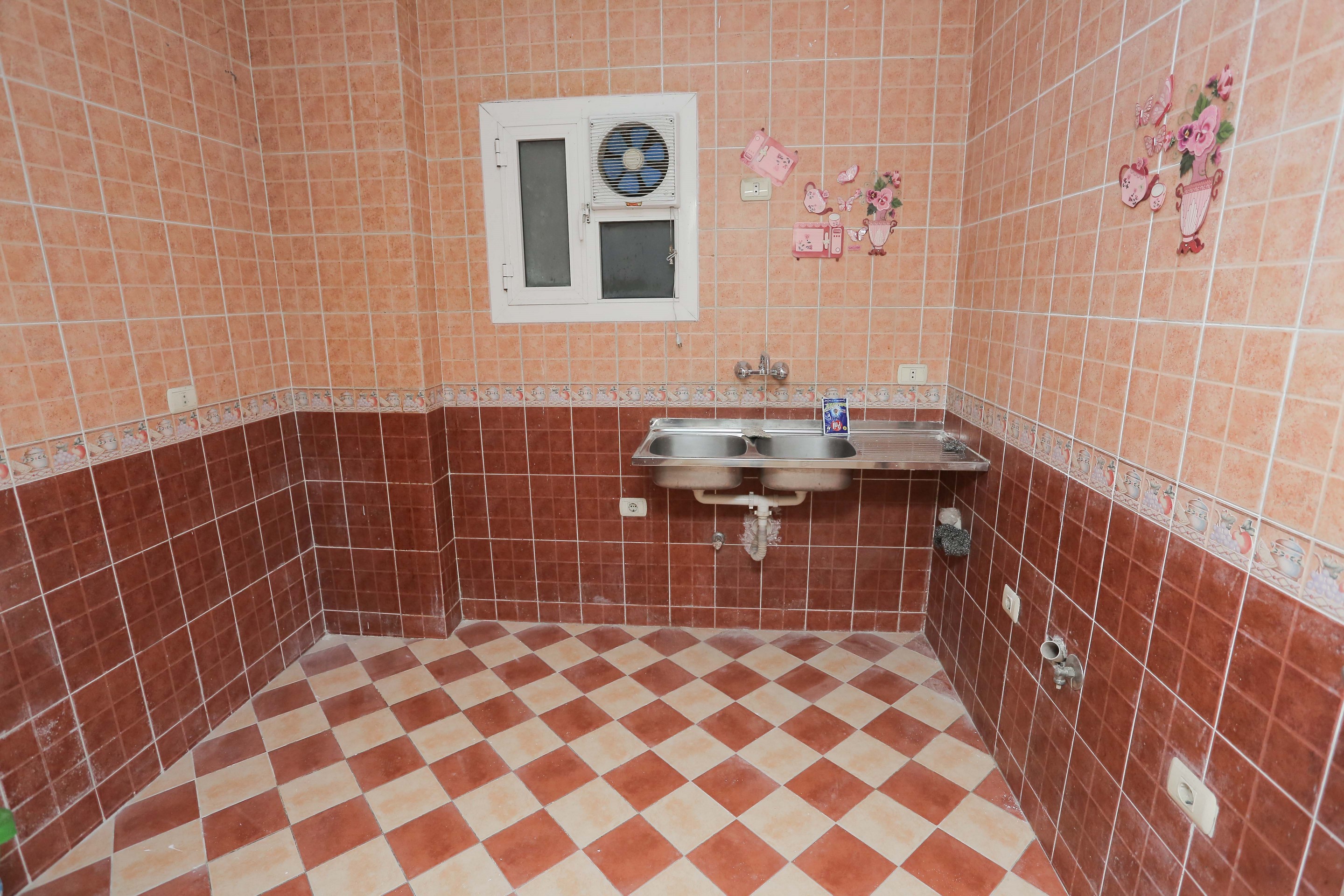 Apartment for Rent 170 Saraya (Korniesh Road)