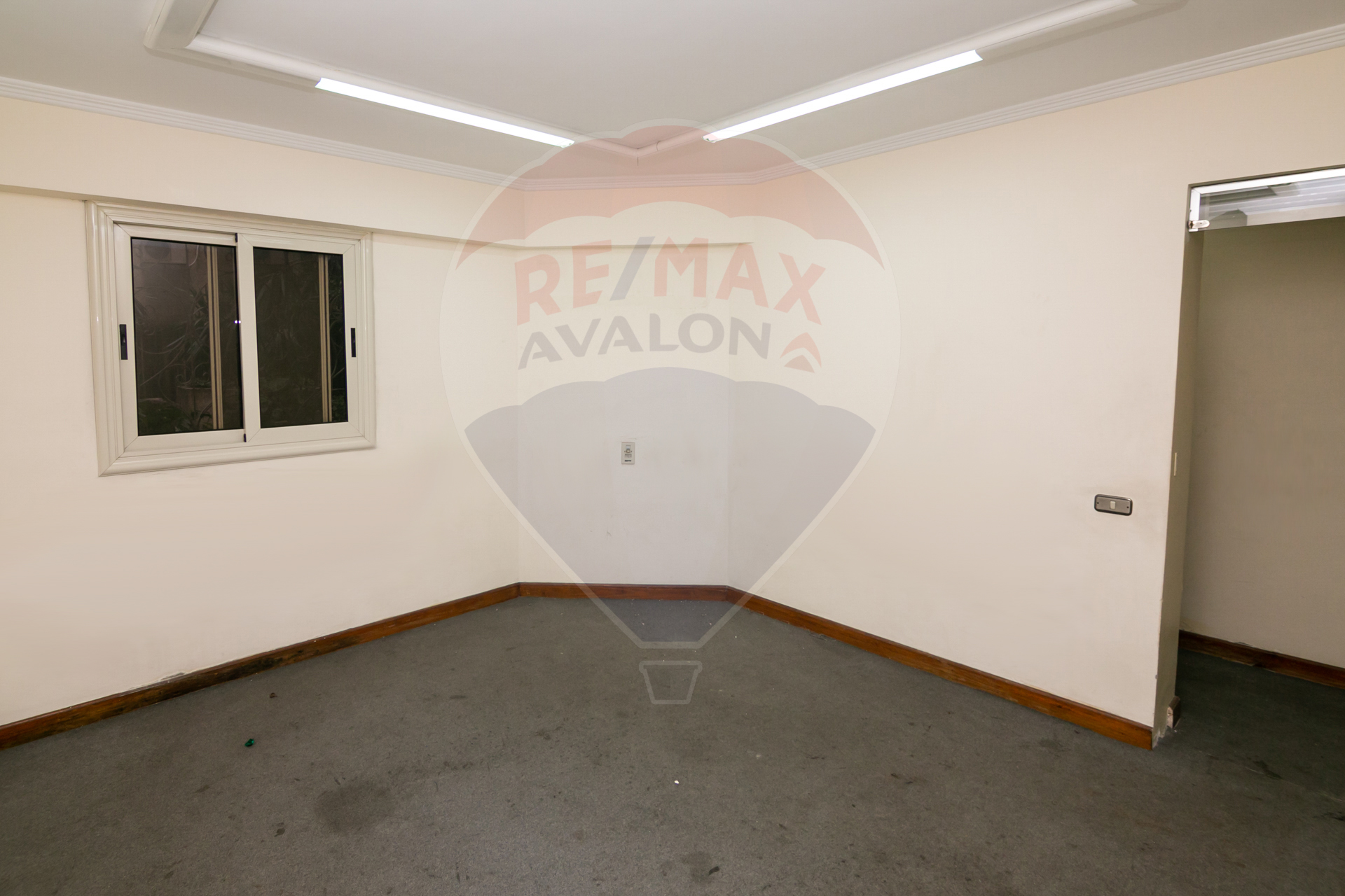 Administrative Apartment for Rent 370 m Smouha (Fawzi Moaaz St)