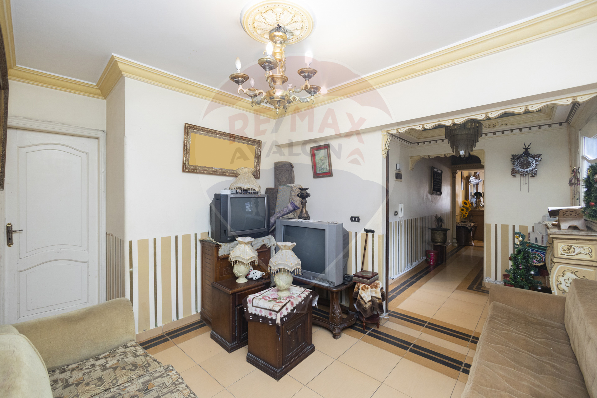 Apartment for sale 185 m Glim (Mahmoud Eldeib St. - Steps from the sea)