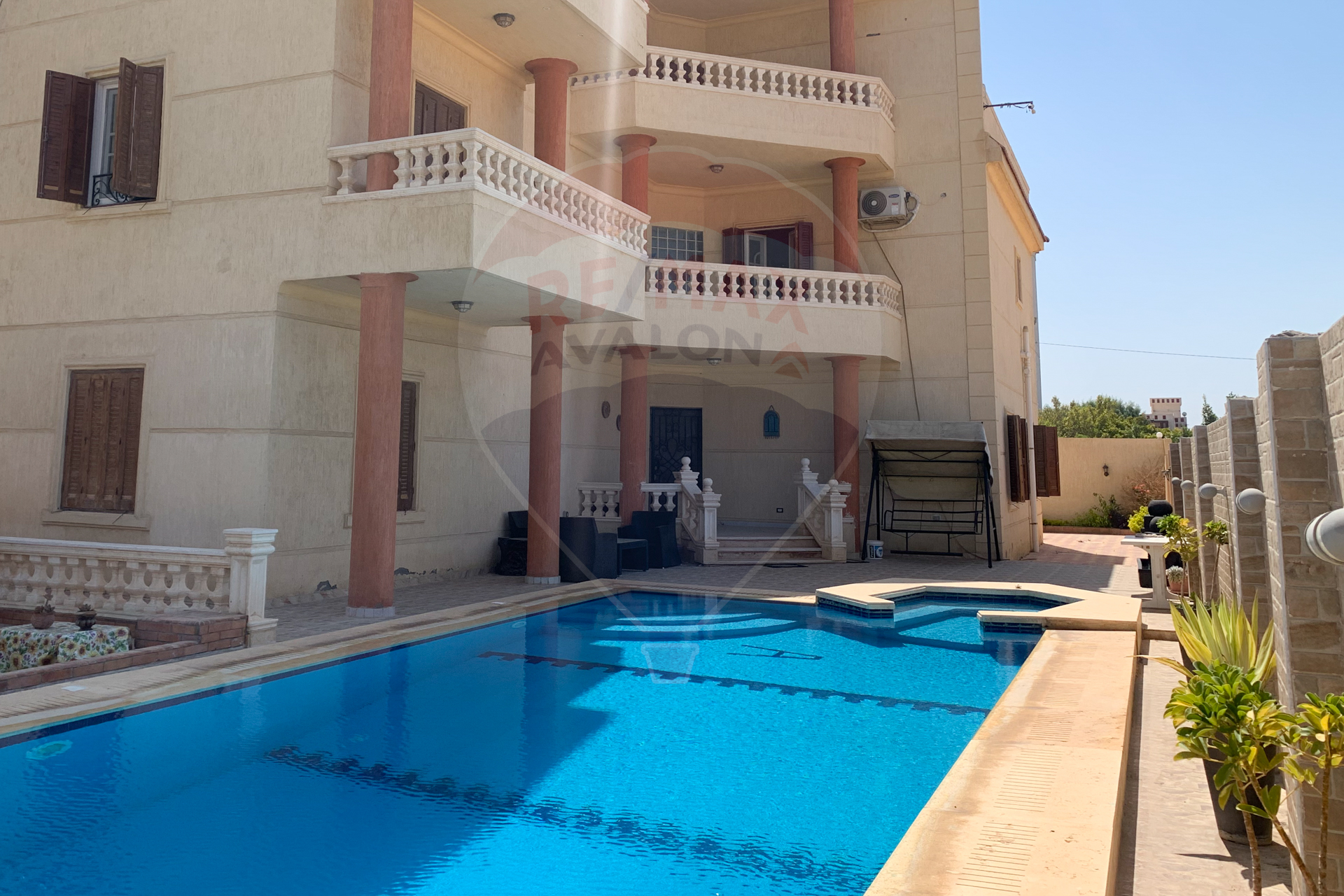فيلا مسجله عقد ازرق للبيع كينج مريوط طريق الكافوري الرئيسي (كومباوند فينيسيا)1008م
