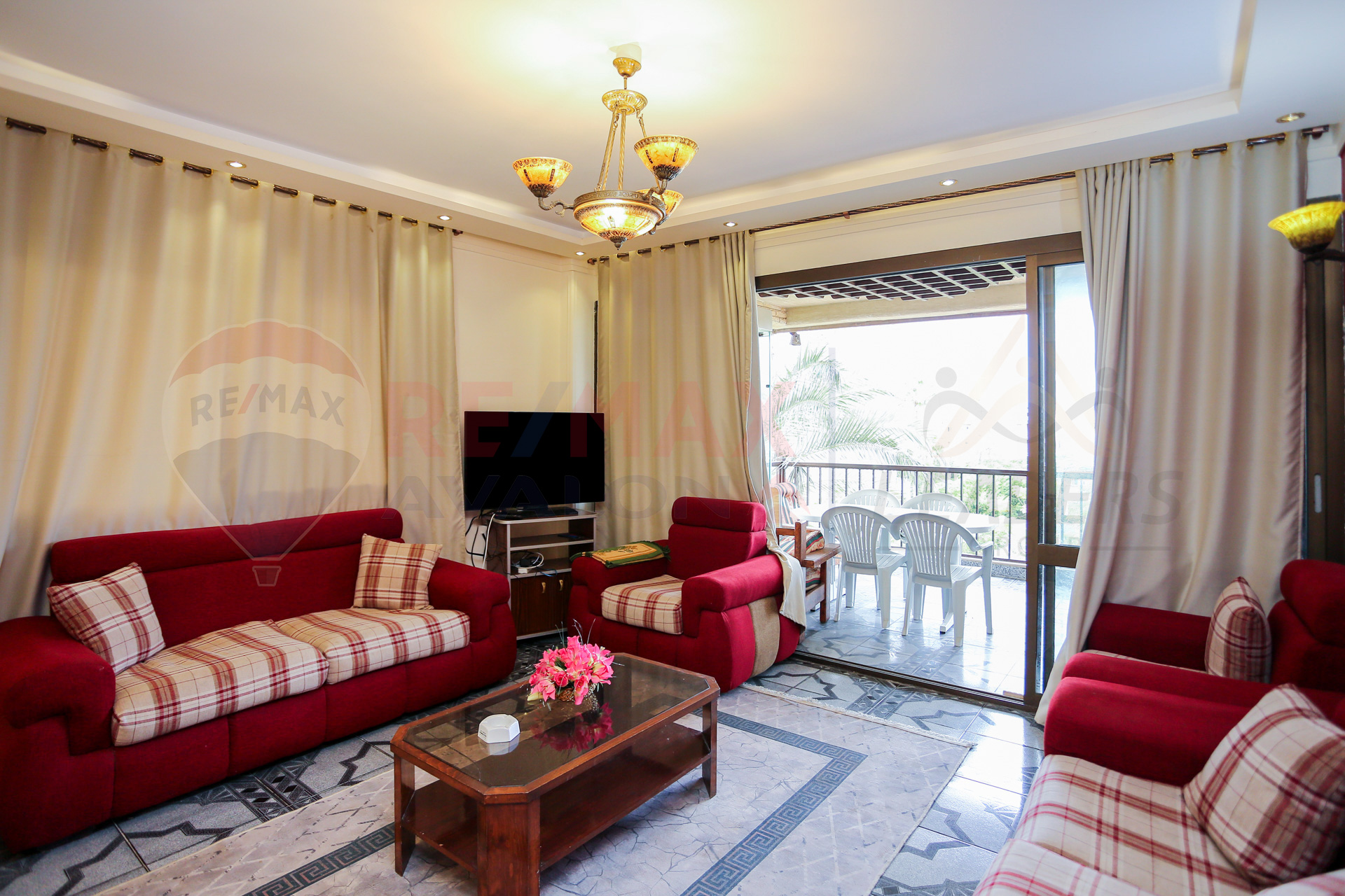 Apartment for sale 110 m Al-Maamoura Al-Shati (Al-Mashtal St. - Steps from the sea)