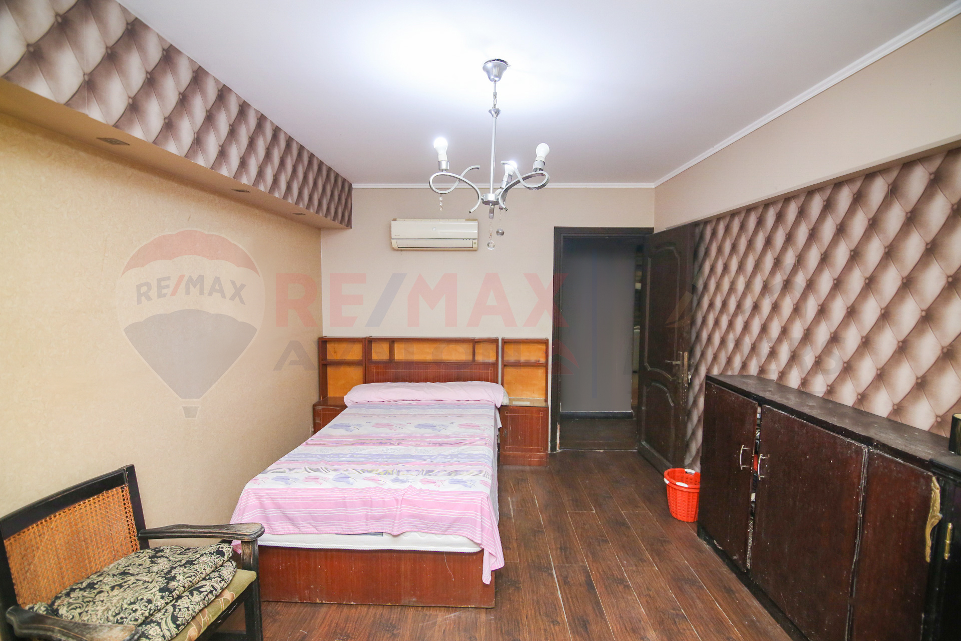 Apartment for sale 195 m Roushdy (directly on the tram)