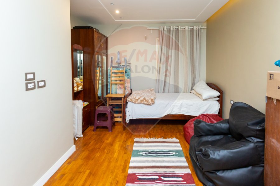 Apartment for sale 116 m Rushdi (Al-Maaskar Al-Romany St.)-