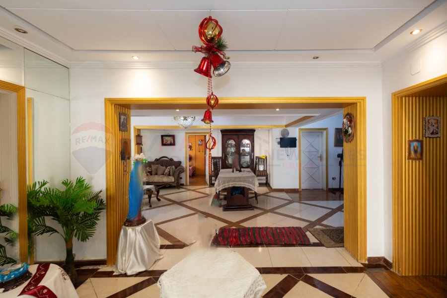Apartment for sale 265 m Al-Mandara (Third number from the sea)