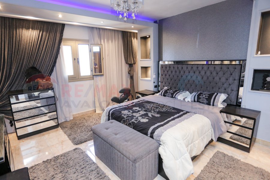 Furnished apartment for rent 130 m Raml station (Fouad st.)