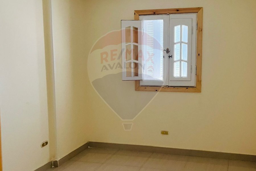 Apartment for sale 215 m Moharram Bek (Grin St)