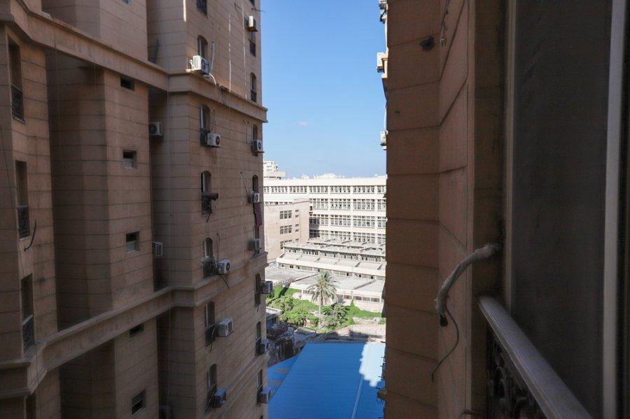 شقة للبيع 105م سموحة  ( عمارات آل شاكر)