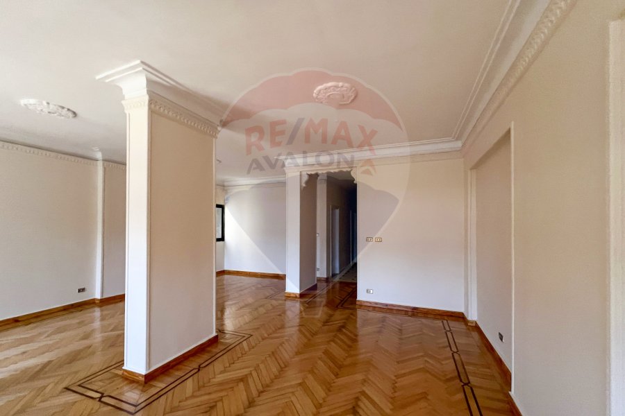 Apartment for rent 240 m Sedi Gaber (Bahaa El Din El Ghatoury St)