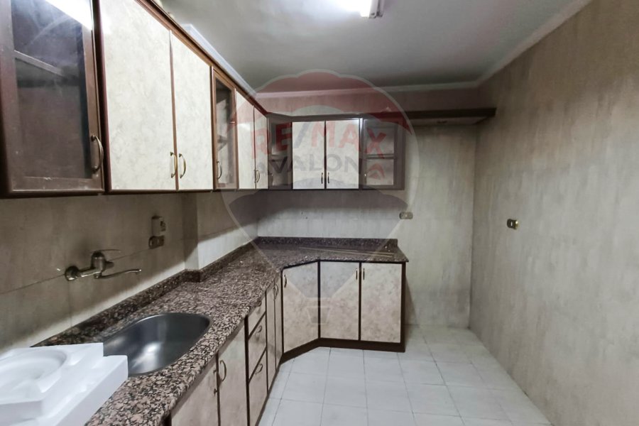 Apartment for sale 206 m Gleem (beside Jewelry Palace)