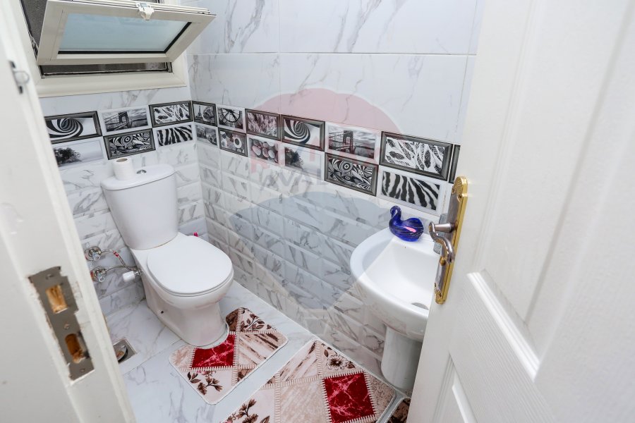 Apartment for sale 170 m Smouha (Tot Ankh Amon St.)