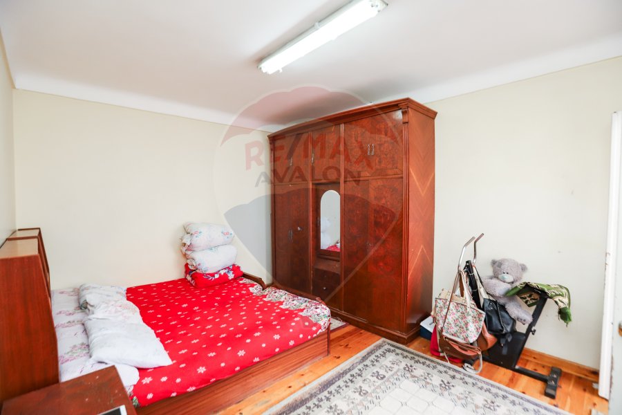 Apartment For Sale 185 m Fleming (Directly On Tram Station)