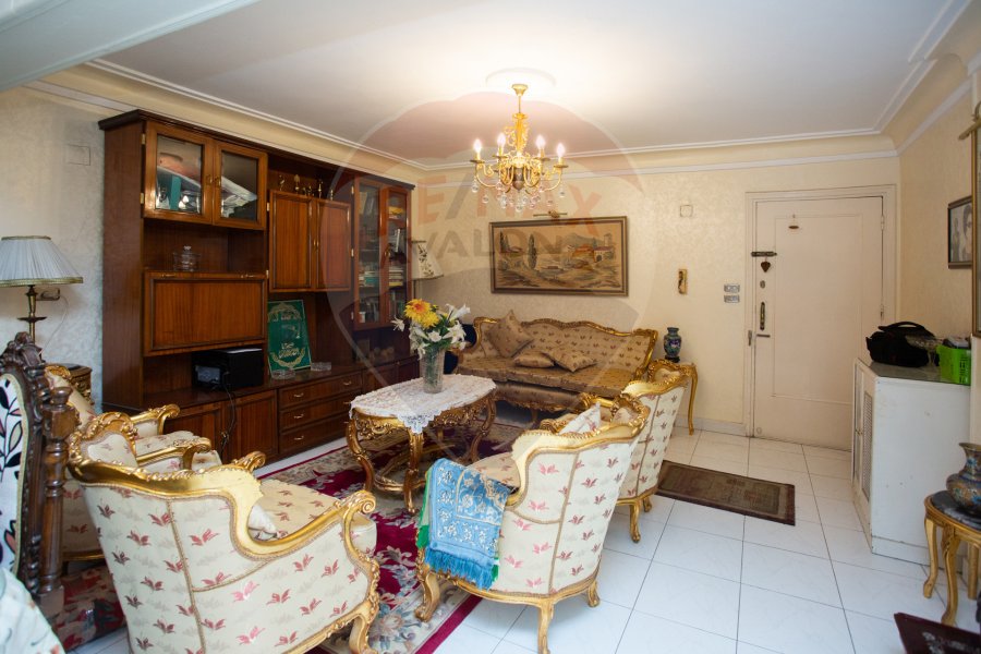 Apartment for sale 170 m Saba Basha (directly on the tram)