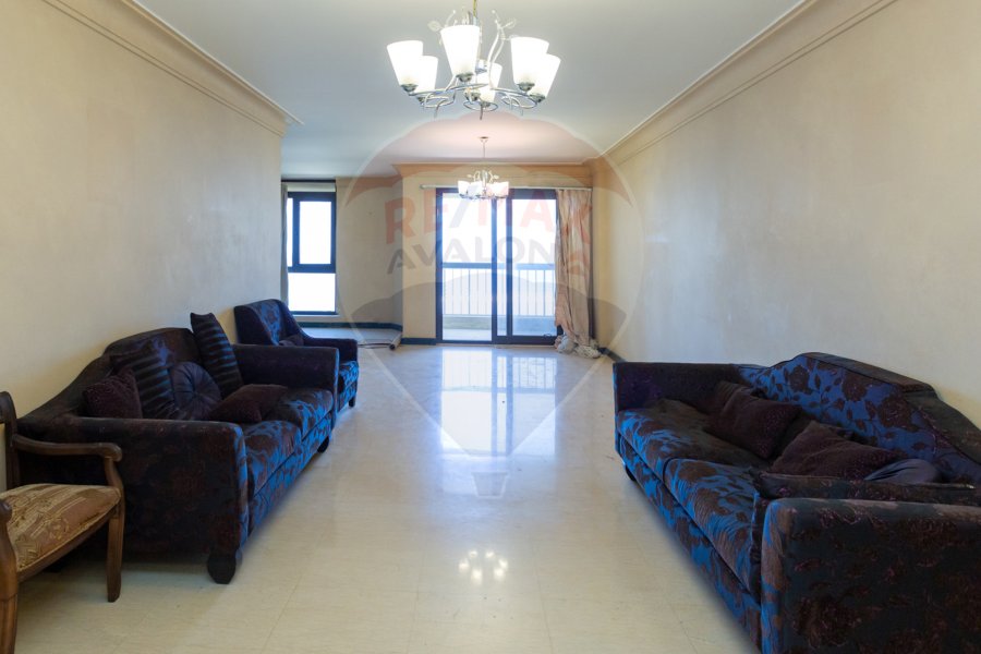 Apartment for sale 175 m Saraya (directly on the sea)