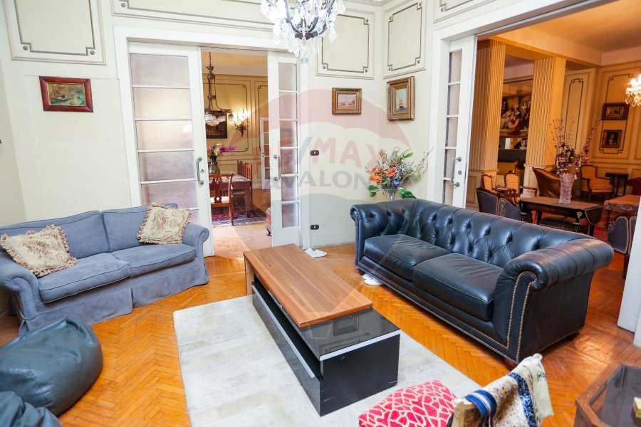 Apartment For Rent 370 m Latin District