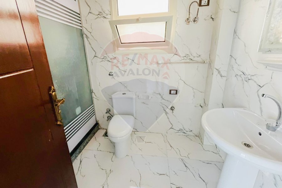 Stand alone Villa for sale (Perla Marina) 200 m
