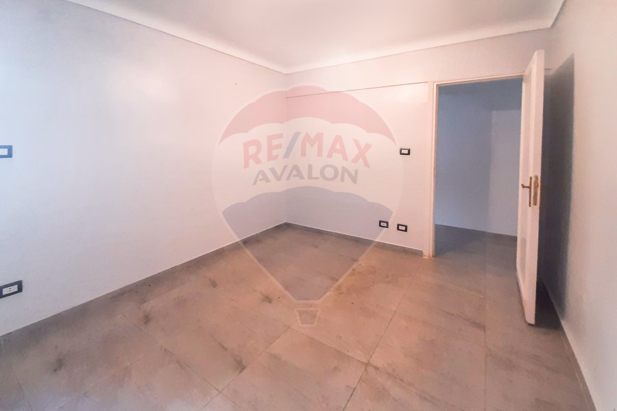 Administrative Apartment For Rent 155 m Janaklis ( Abo Qeer St )