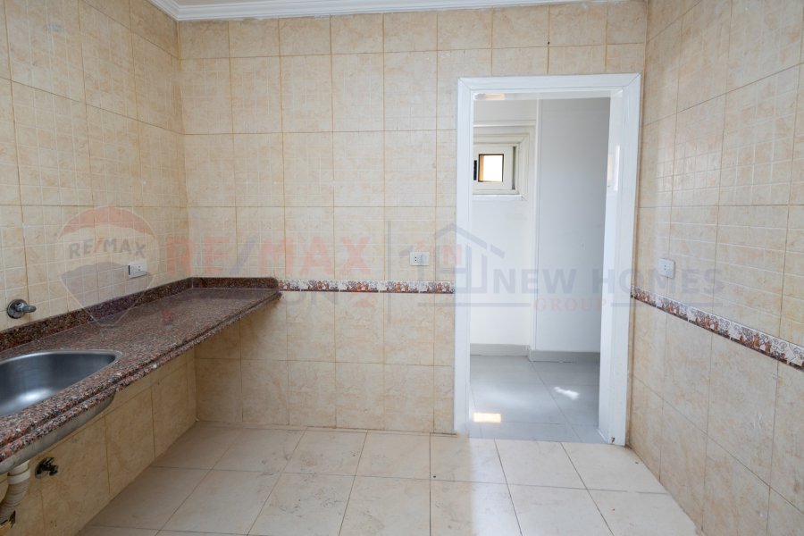 Apartment for sale 200 m Ibrahimiya (steps from Sporting Club)