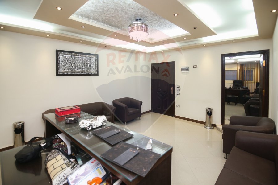 Administrative headquarters for sale 85 m Sporting (Delta Street)