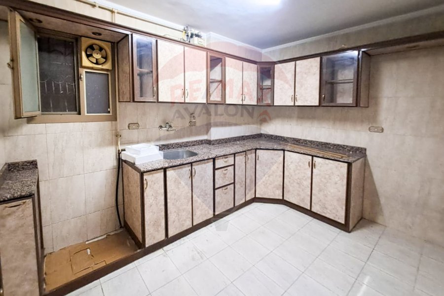Apartment for sale 206 m Gleem (beside Jewelry Palace)