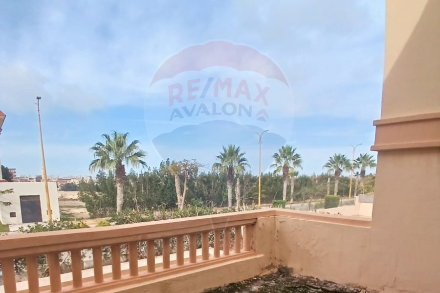Stand alone villa for sale 887 m (Alex West Compound)