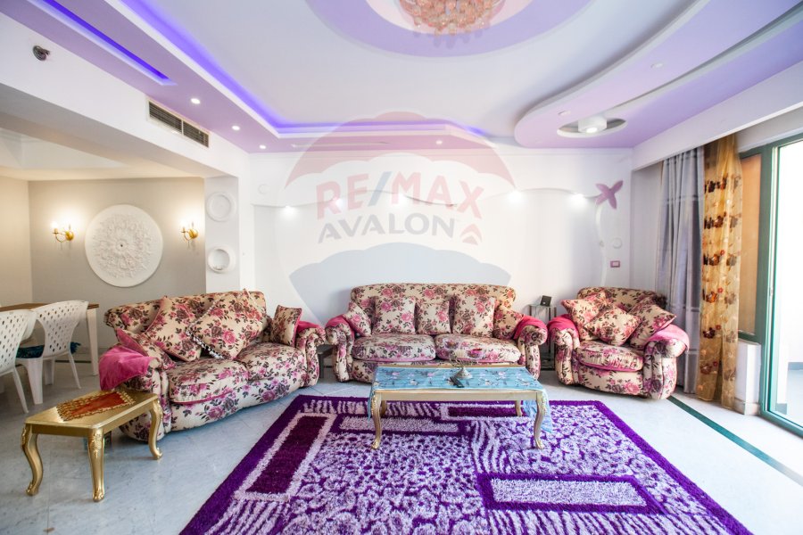 Furnished Apartment for rent  267 m San Stefano (Four Season)