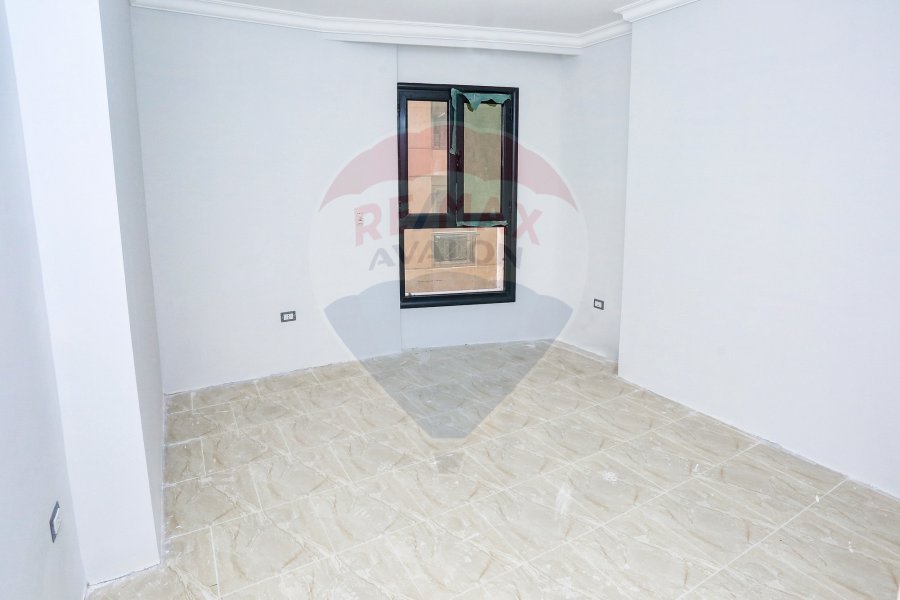 Apartment for sale 170 m Smouha (East Towers Compound - Ryada St