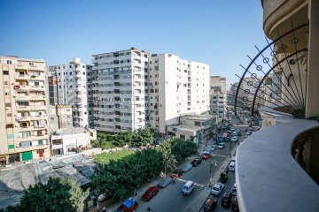 شقة للبيع 135م العجمي (ش البيطاش الرئيسى)