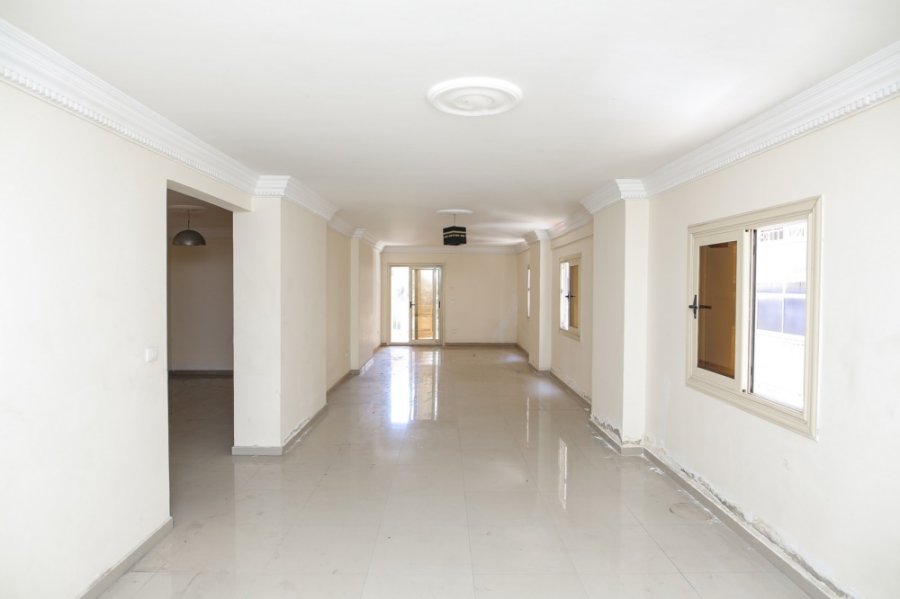 Apartment for rent 210m Laurent Shaarawy st Near to Tram
