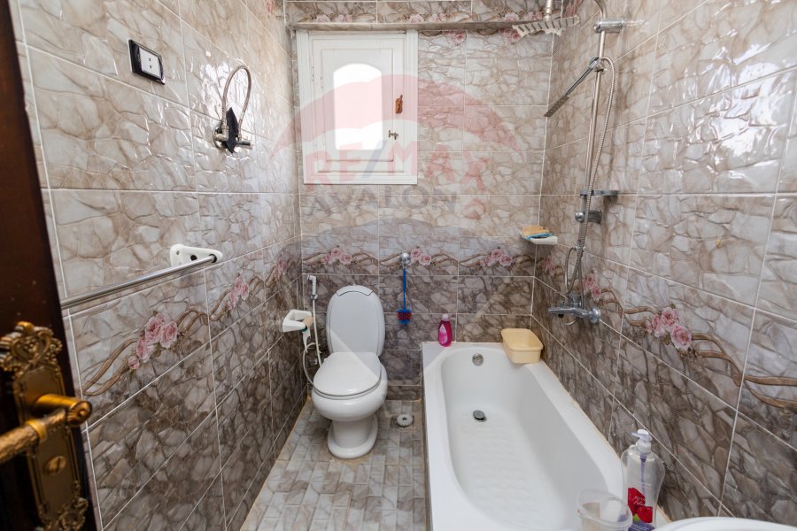 Twin house villa for sale (Horus and Golden Sands) 190m
