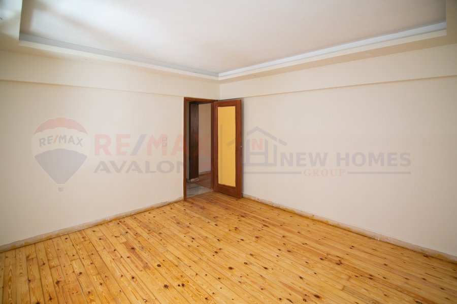 Apartment for sale 200 m Louran (Shaarawy St.)