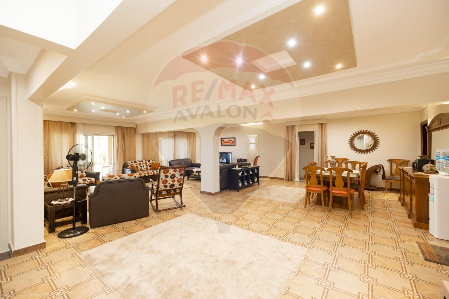 Ground chalet + Garden for Sale north coast (Granada village)