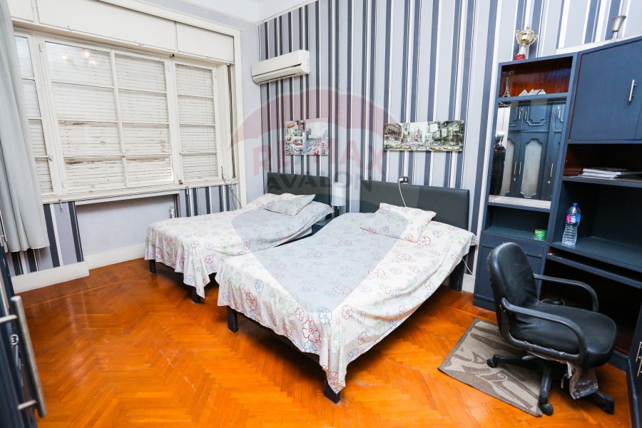 Apartment For Rent 370 m Latin District