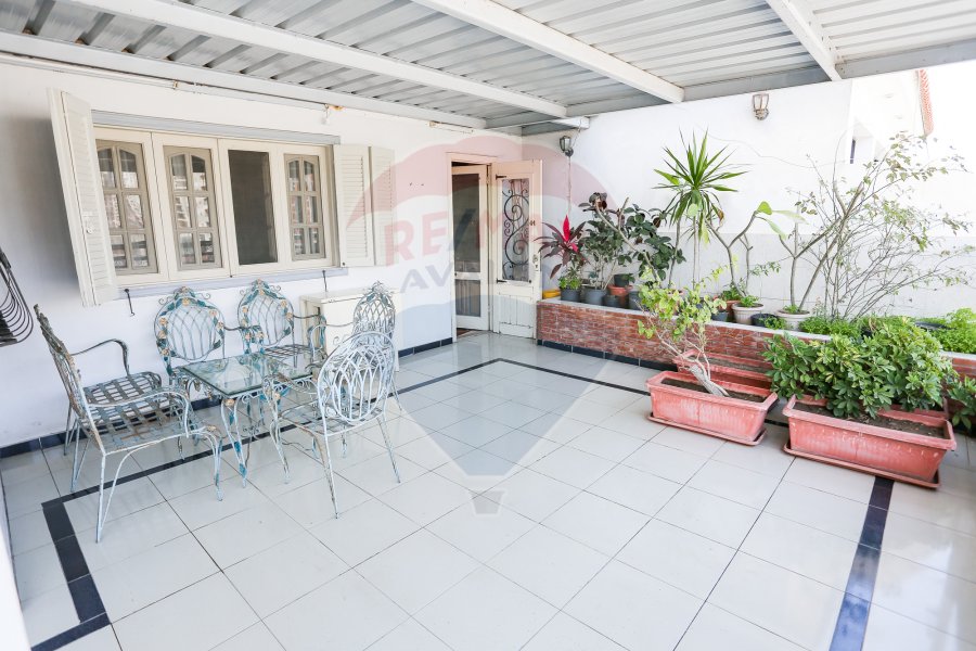 Apartment For Sale 235 m Gleem (Elezaa St.)